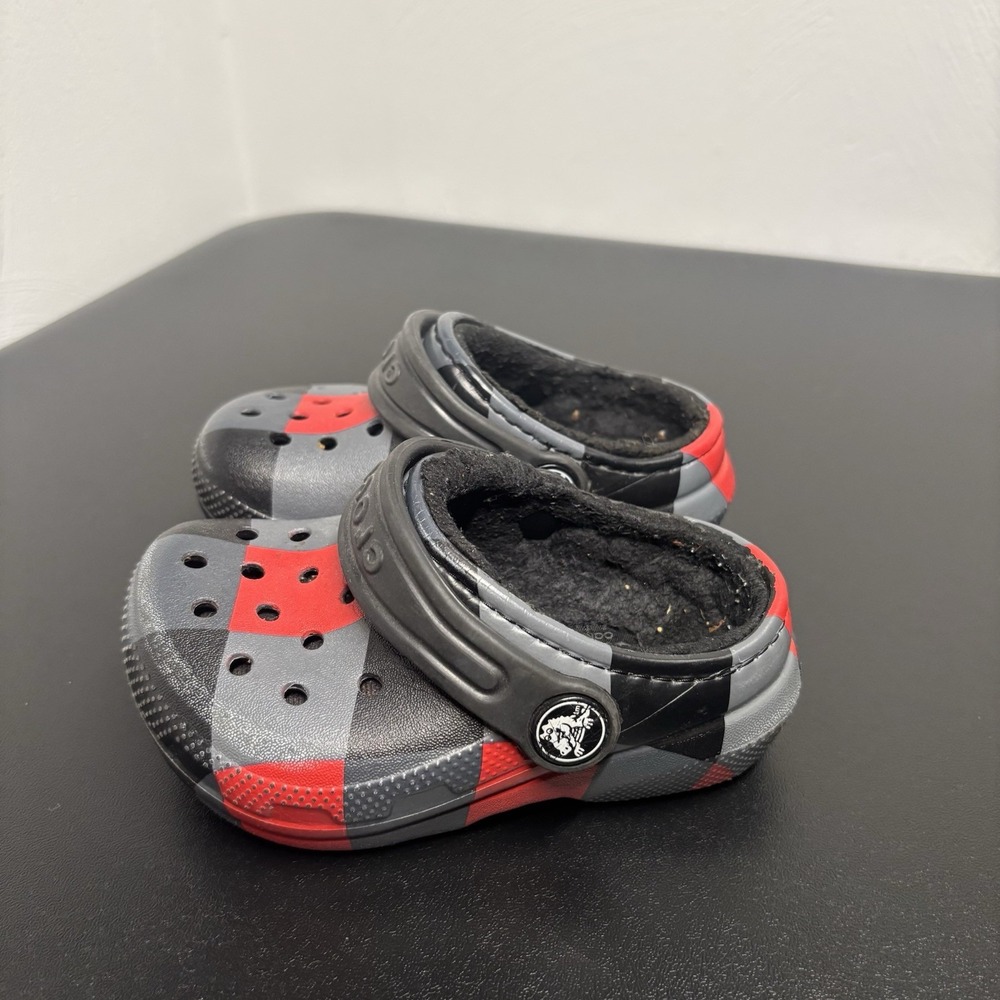 Crocs Classic Fur Lined Plaid Checkered Fleece Clog Grey Red Black Baby Sz 5c